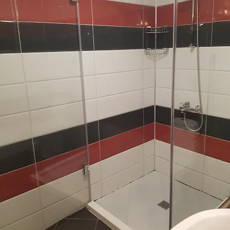 The Old House Guest And شقة بلوفديف